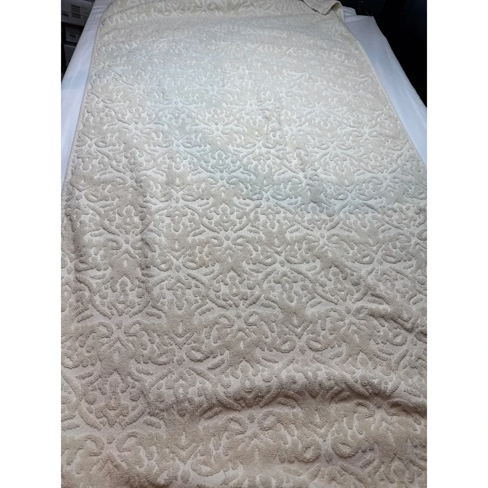 Mallorca Cream Cotton Embossed Damask Bath and Hand Towel Set vintage